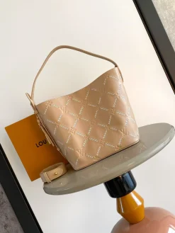 LV Bucket Bags Embossed Calf Leather (Beige-White) 21X24X16CM H20202608070505