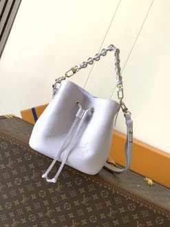 LV Bucket Bags Empreinte Leather (Lilac-Gold) 20X13X20CM E50202608071301