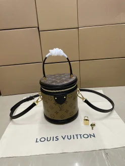 LV Bucket Bags Leather (Brown-Black) One Size E00202608071358