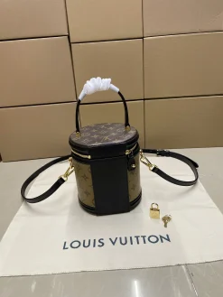 Alternative view of LV Bucket Bags Leather (Brown-Black) One Size E00202608071358