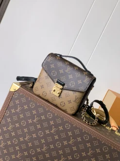 LV Casual Bags Coated Canvas (Brown-Tan) 20X17X7CM D80202608071543