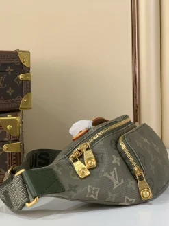 Alternative view of LV Casual Bags Coated Canvas (Green-Gold) 15X8X30CM E20202608071191