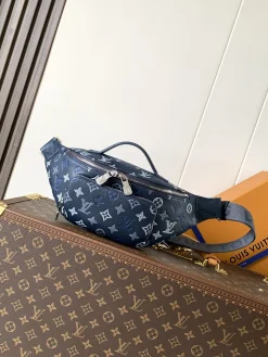 LV Casual Bags Monogram Shadow Calfskin (Navy-White) 30X15X8CM E40202608071372