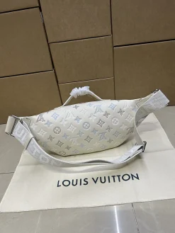 Alternative view of LV Crossbody Bags Calf Leather (Cream-Light Blue) One Size E50202608071339