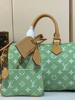 LV Crossbody Bags Calf Leather (Green-Tan) 25X15X15CM H50202608070335
