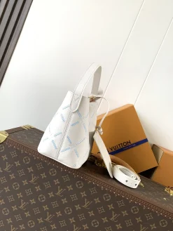 Alternative view of LV Crossbody Bags Calf Leather (White-Light Blue) 16X18X12CM E80202608070267