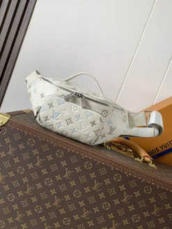 LV Crossbody Bags Calfskin (Cream-Light Blue) 30X15X8CM E40202608071371