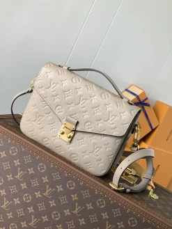 LV Crossbody Bags Empreinte Calf Leather (Grey-Gold) 25X19X7CM F50202608070927