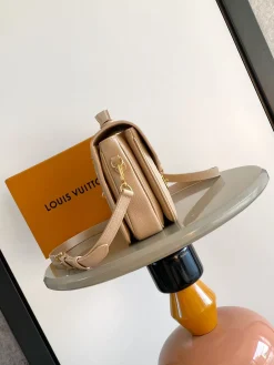 Alternative view of LV Crossbody Bags Empreinte Leather (Beige-Gold) 25X19X7CM H50202608070504