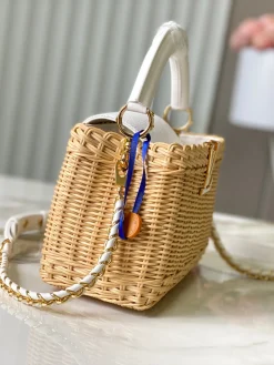 Alternative view of LV Crossbody Bags Leather (Beige-White) 21X14X8CM A050202608070908