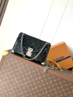 LV Crossbody Bags Leather (Black-Silver) 16X8X27CM F60202608071518