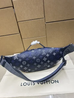 Alternative view of LV Crossbody Bags Leather (Dark Blue-White) E50202608071340