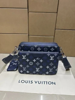 Alternative view of LV Crossbody Bags Leather (Navy-White) E50202608071338
