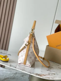 Alternative view of LV Crossbody Bags Leather (Pale Pink-Tan) 30X26X10CM G00202608070119