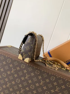 Alternative view of LV Crossbody Bags Monogram Canvas (Brown-Gold-Black) 15X6X25CM E60202608071373