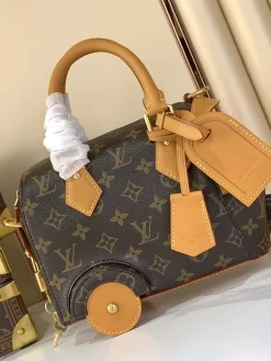 Alternative view of LV Crossbody Bags Monogram Canvas (Brown-Tan) 28X18X11CM G50202608071539