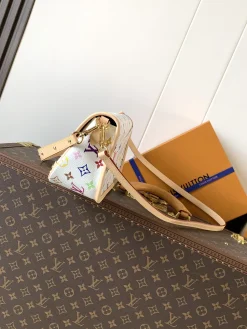 Alternative view of LV Crossbody Bags Monogram Canvas (White-Beige) 24X15X9CM E80202608070491