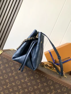 Alternative view of LV Crossbody Bags Perforated Calfskin (Blue-Gold) 22X14X19CM F00202608070889