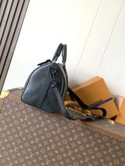 Alternative view of LV Duffles Bags Coated Canvas (Black-Grey) 21X16X34CM E40202608072358