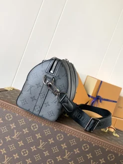 Alternative view of LV Duffles Bags Monogram Canvas (Black-Grey) 27X17X13 CM D70202608072122