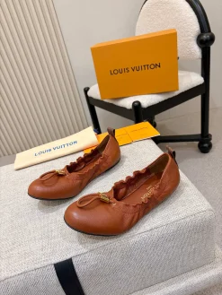LV Flats Calfskin Leather EU35-41 B80202608030950
