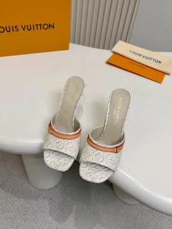 LV Heels Fabric & Leather EU35-42 B60202608031575