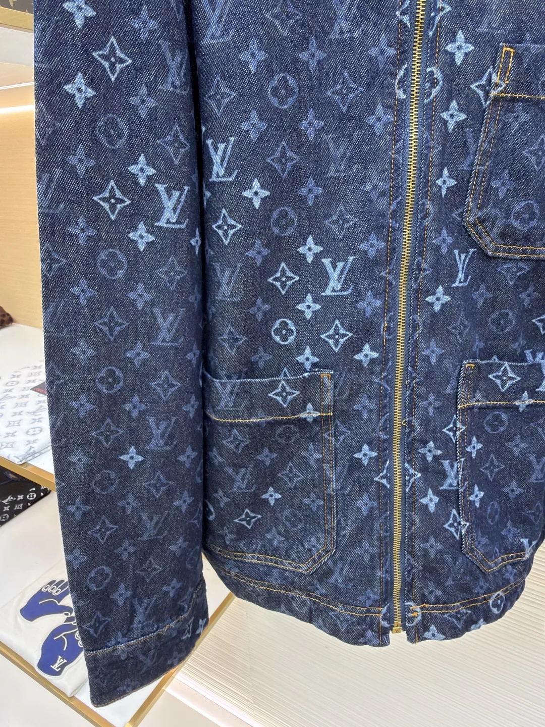 LV Jackets Denim 44-52 C40202608060135 - Image 6