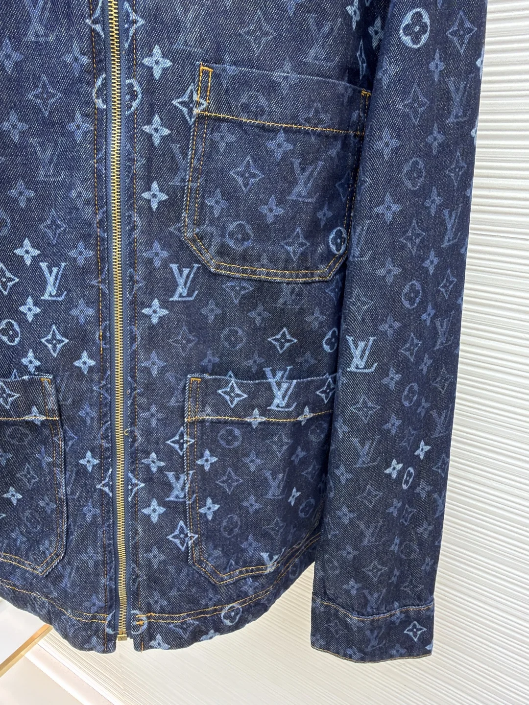 LV Jackets Denim 44-52 C40202608060135 - Image 7