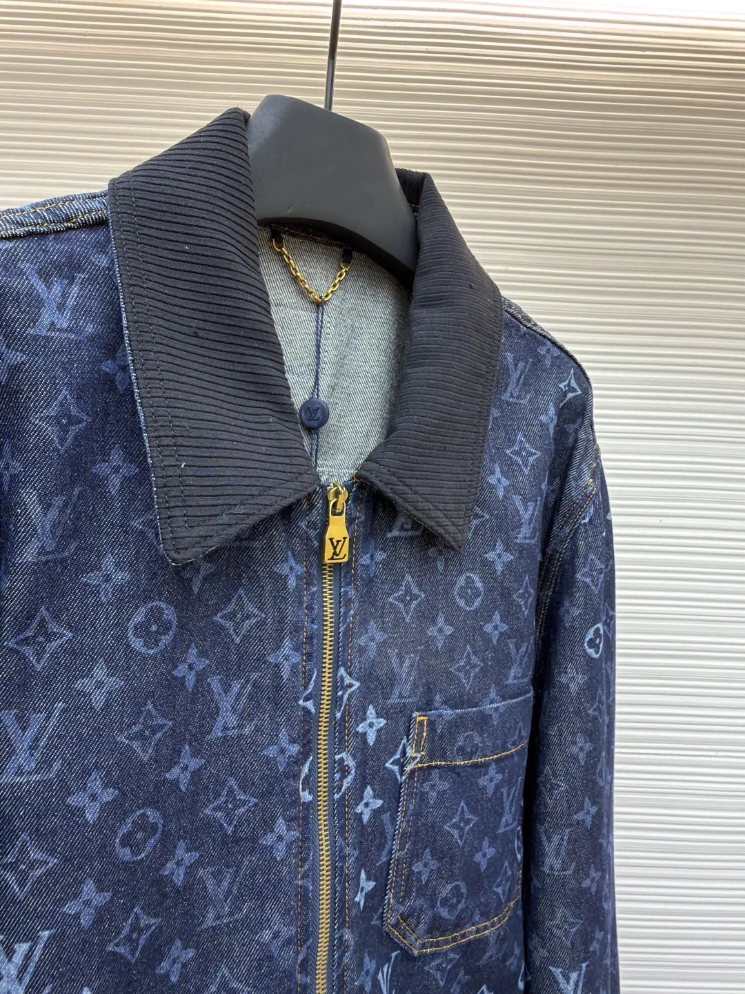 LV Jackets Denim 44-52 C40202608060135 - Image 8