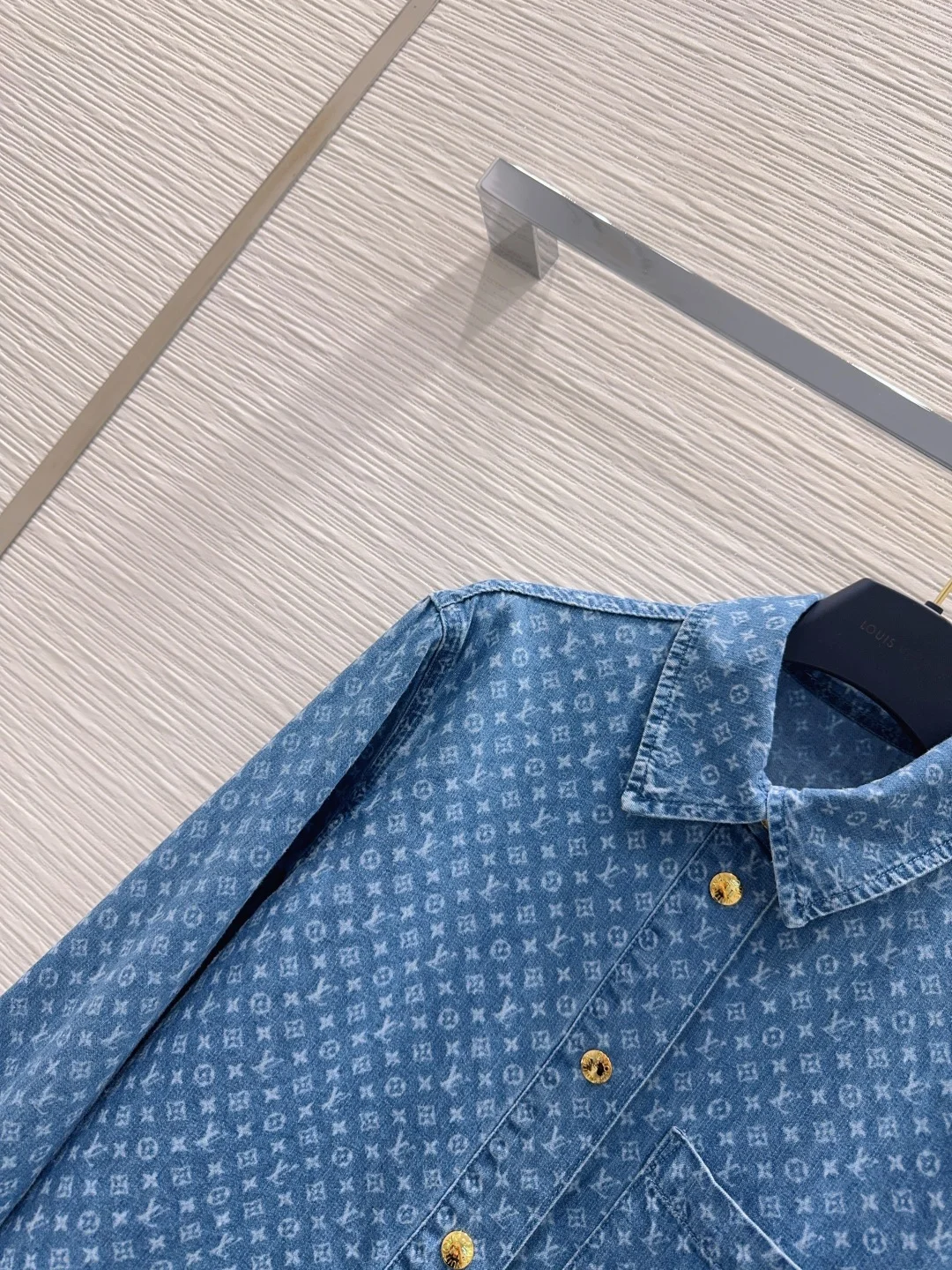LV Jackets Denim S-M-L B85202608041958 - Image 3