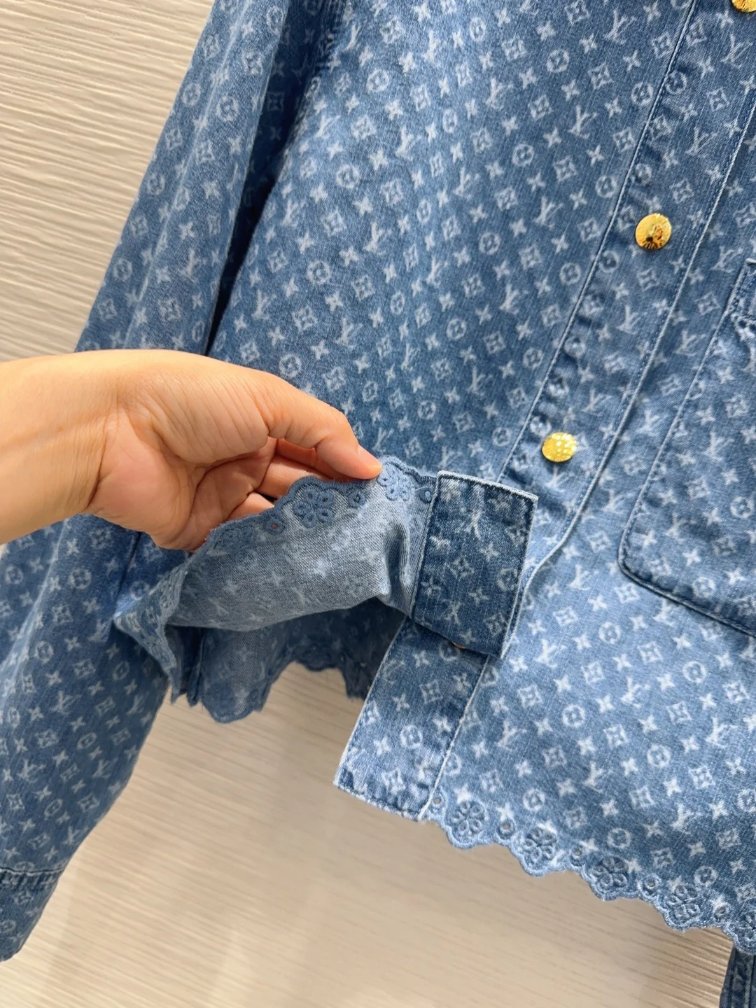 LV Jackets Denim S-M-L B85202608041958 - Image 8