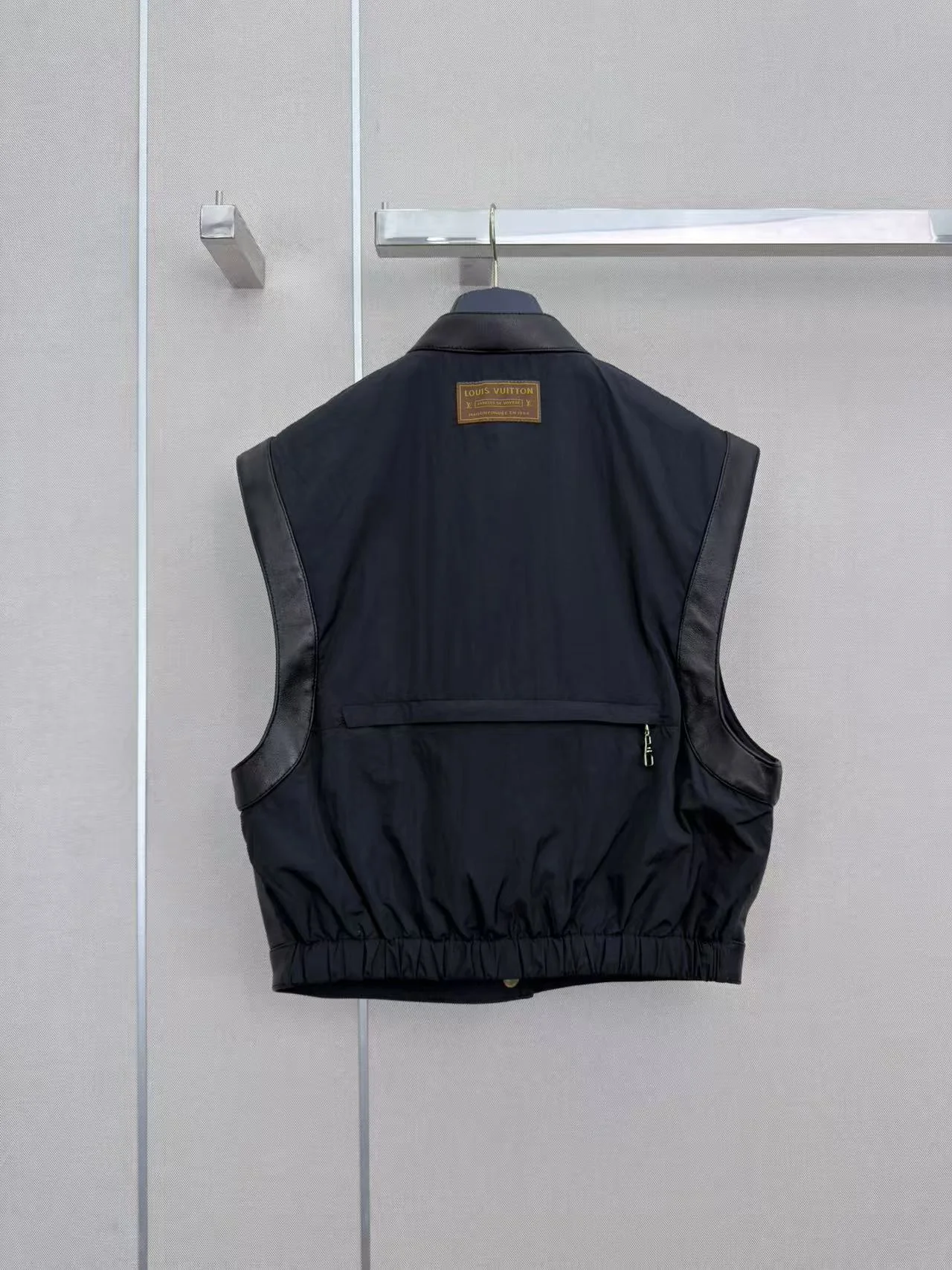LV Jackets Lamb Leather S-M-L E40202608040936 - Image 7