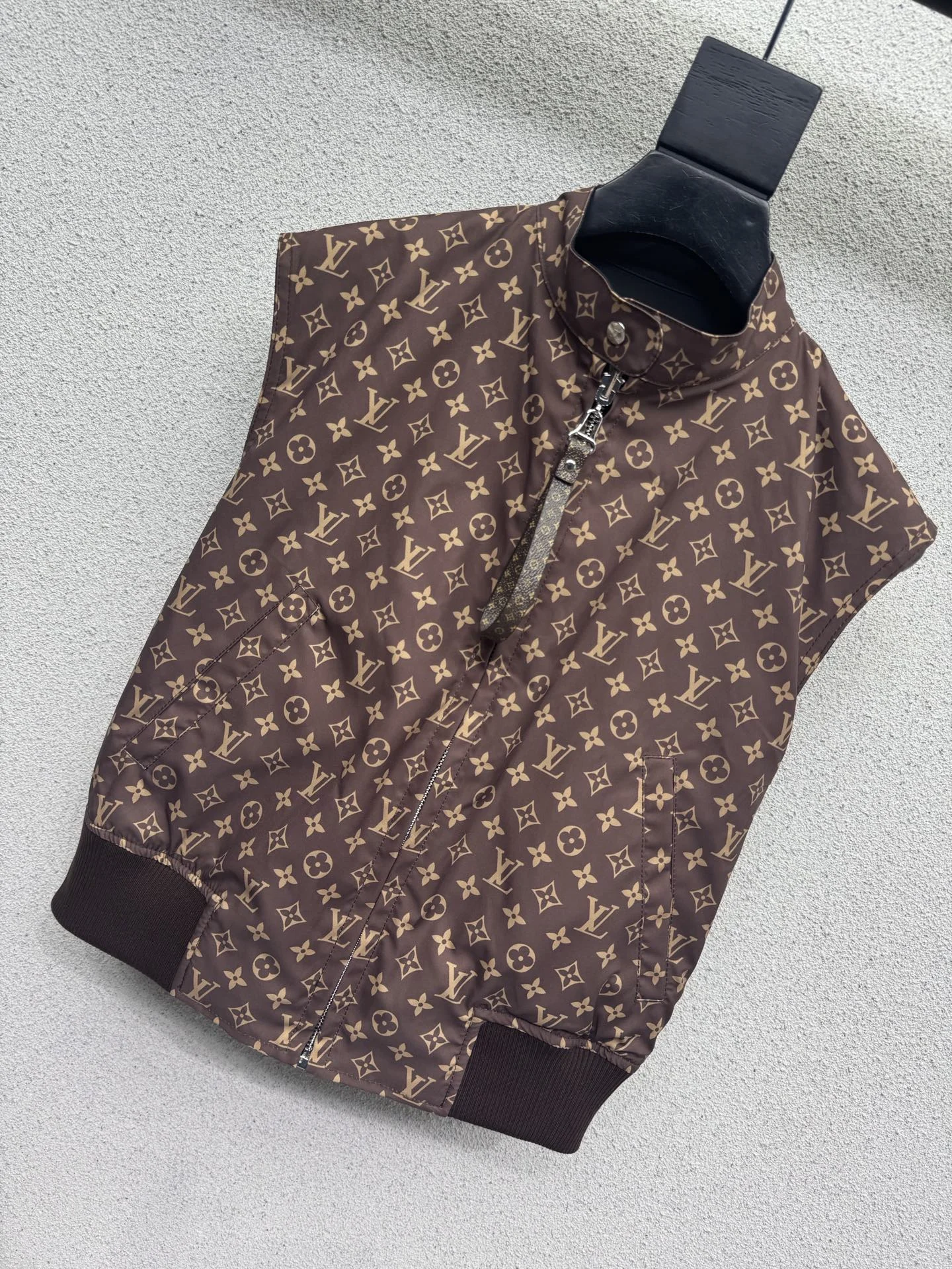 LV Jackets S-L C05202608042404 - Image 8
