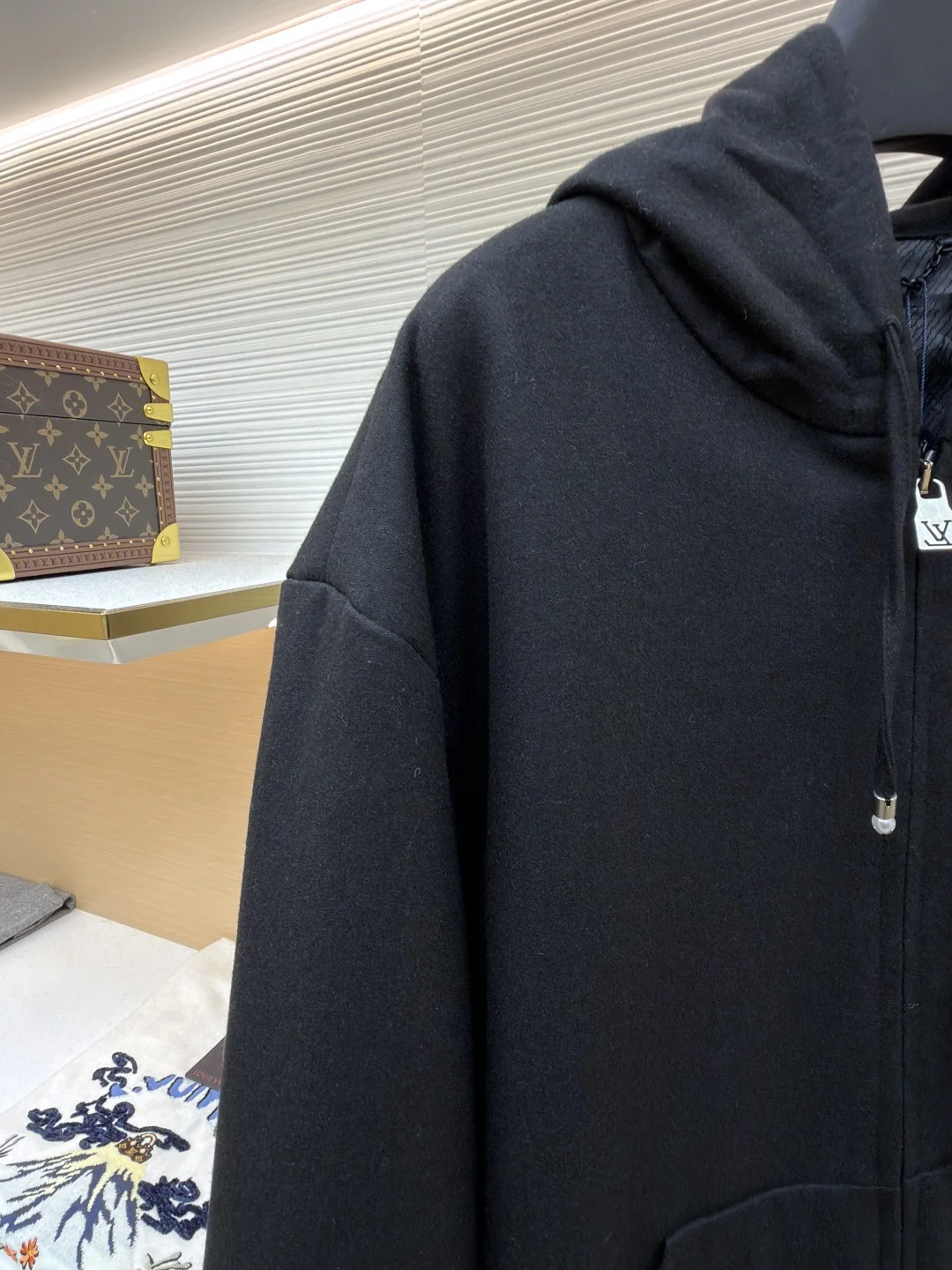 LV Jackets S-L C15202608060251 - Image 4