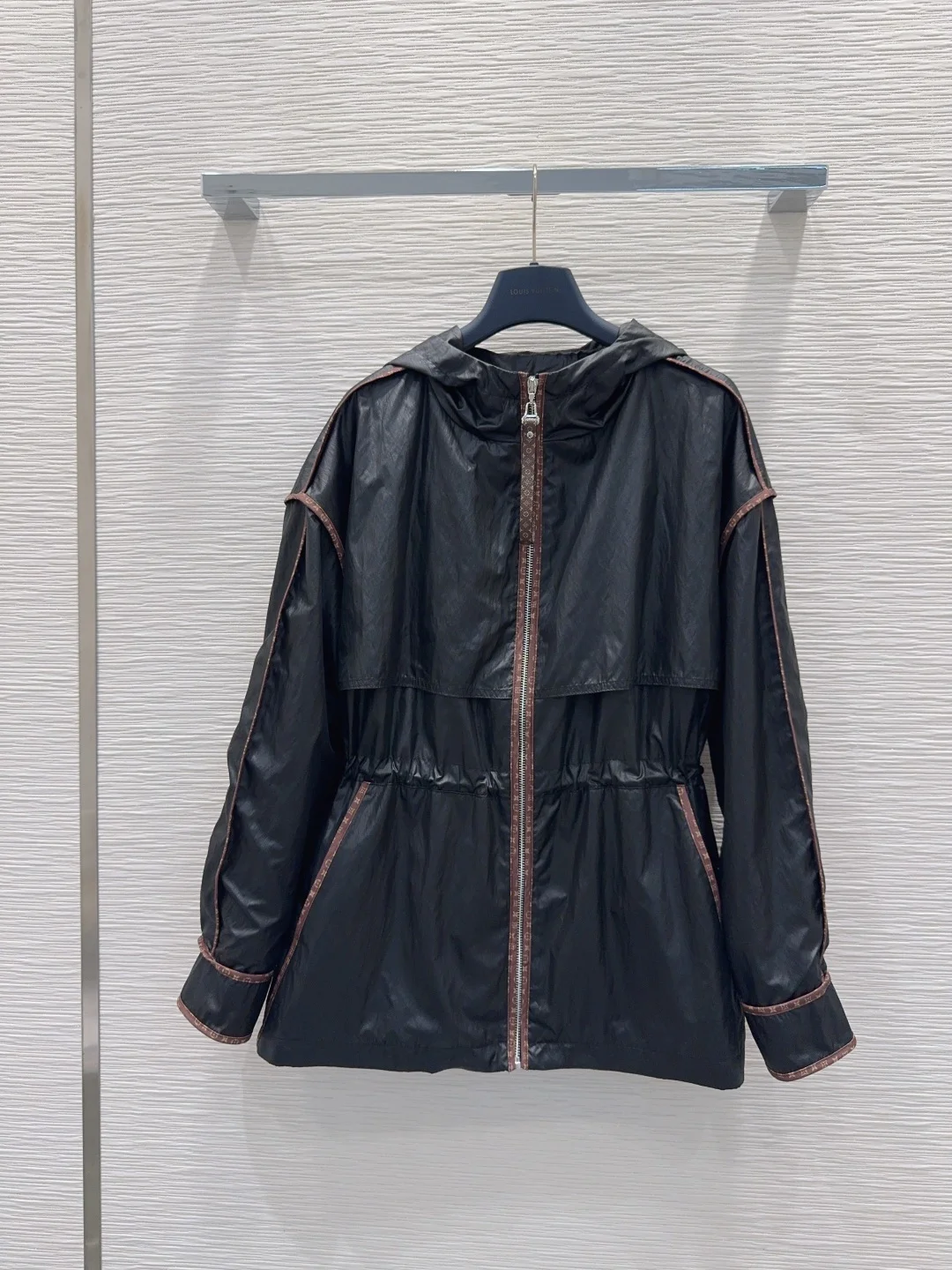 LV Jackets S M L XL C45202608041071 - Image 3