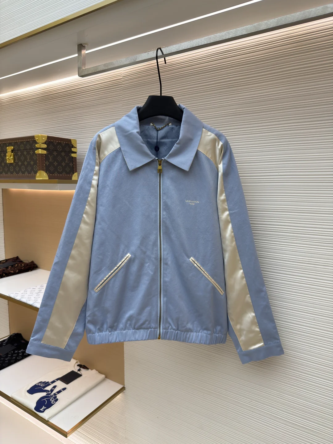 LV Jackets Silk S-XL C45202608060146