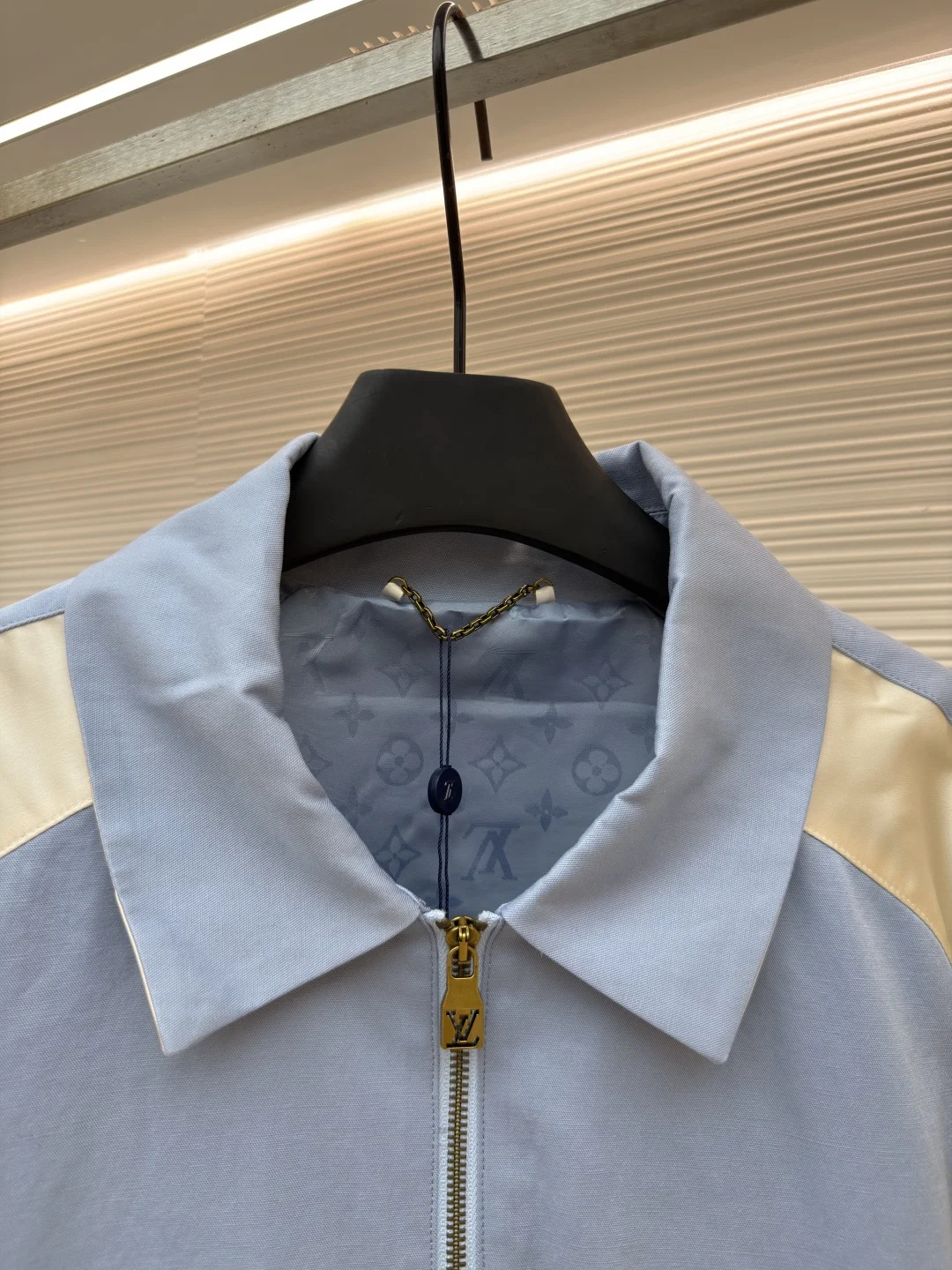 LV Jackets Silk S-XL C45202608060146 - Image 3
