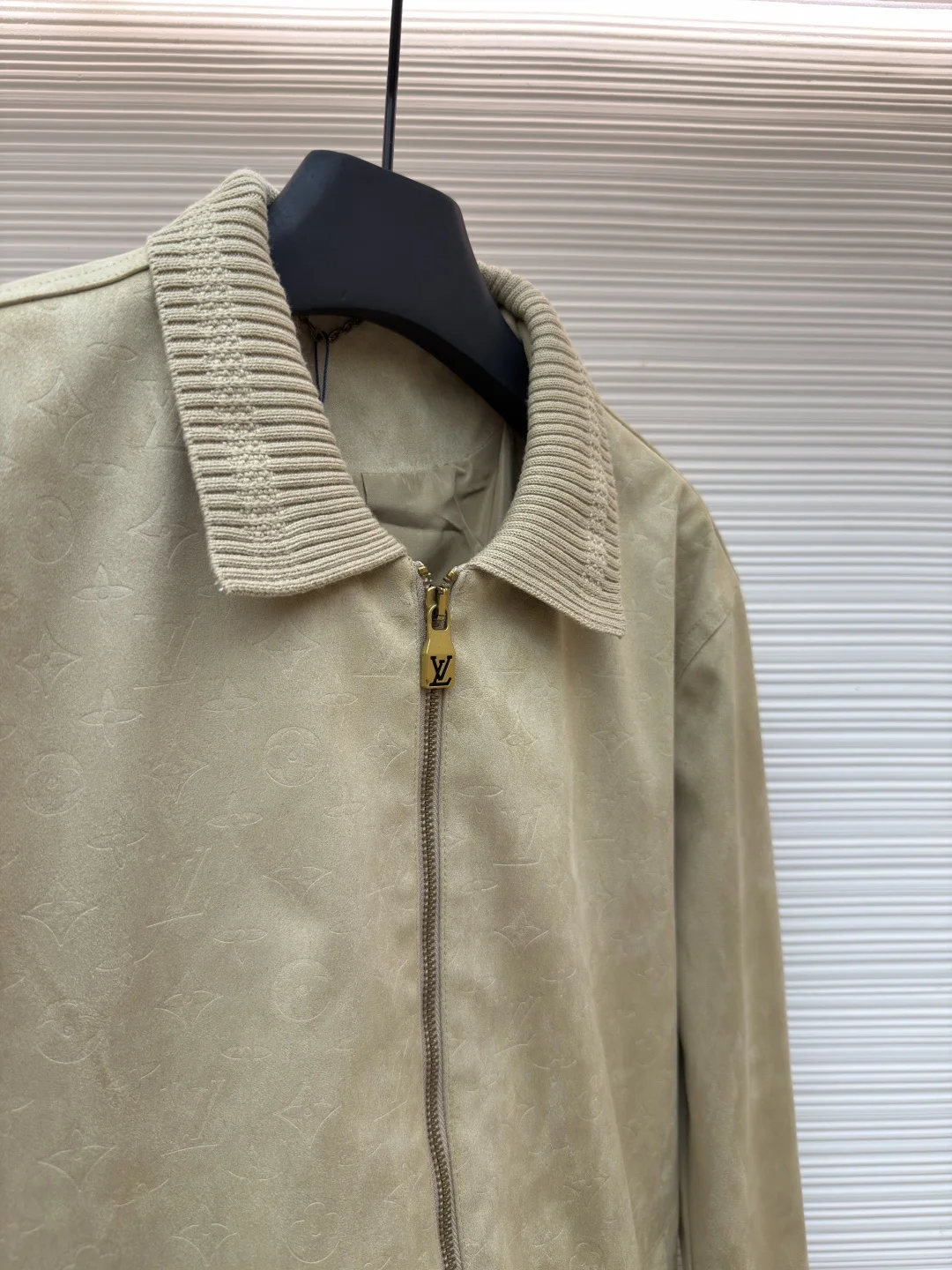 LV Jackets Suede S-XXL C30202608060435 - Image 8
