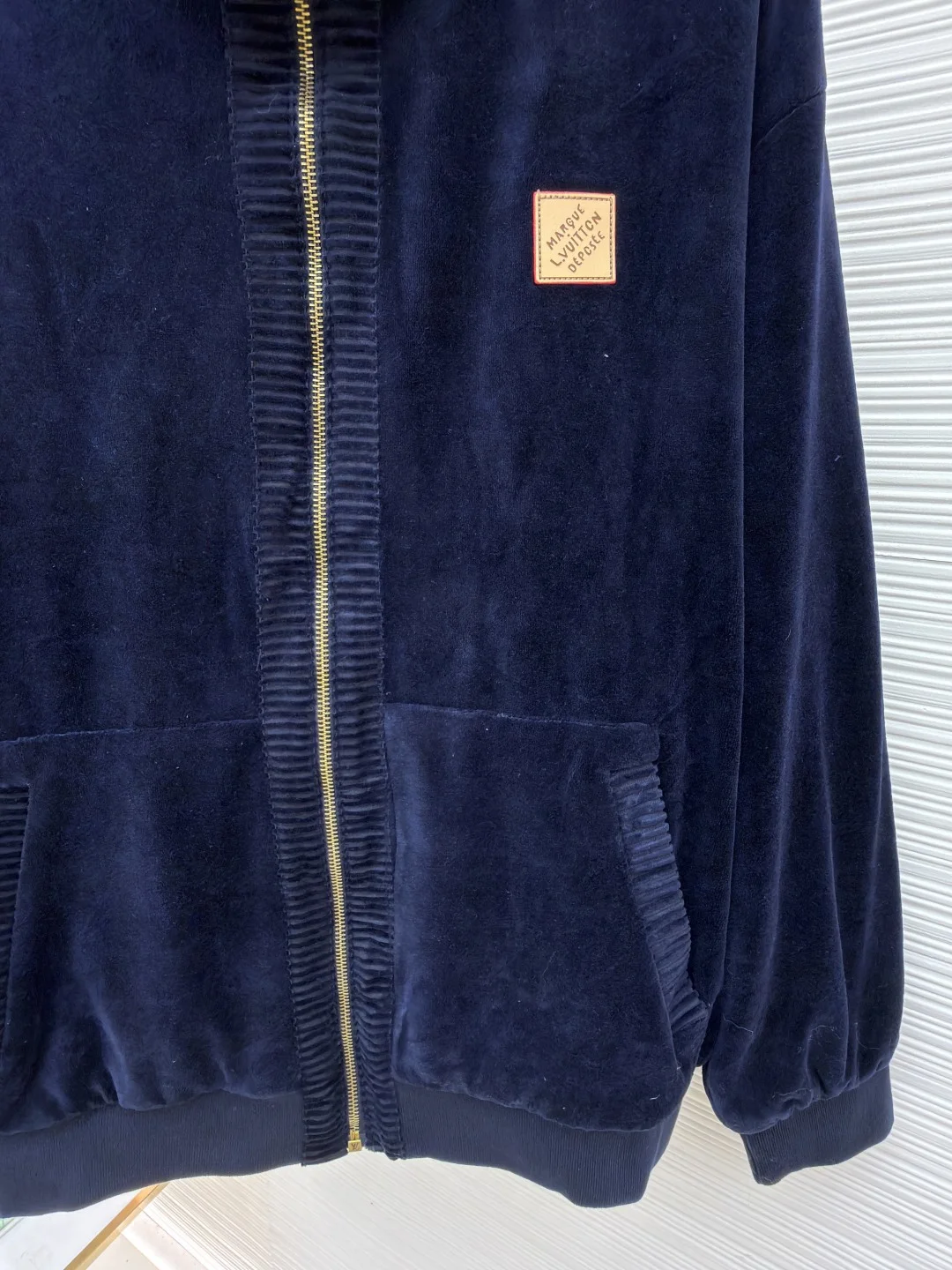 LV Jackets Velvet S-XL C25202608060346 - Image 7