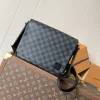 LV Messenger Bags Taiga Leather (Black-Grey) 26X20X7CM D40202608071653