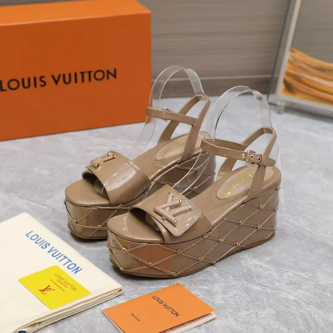 LV Sandals Patent Calf Leather EU35-42 B70202608030848 - Image 4