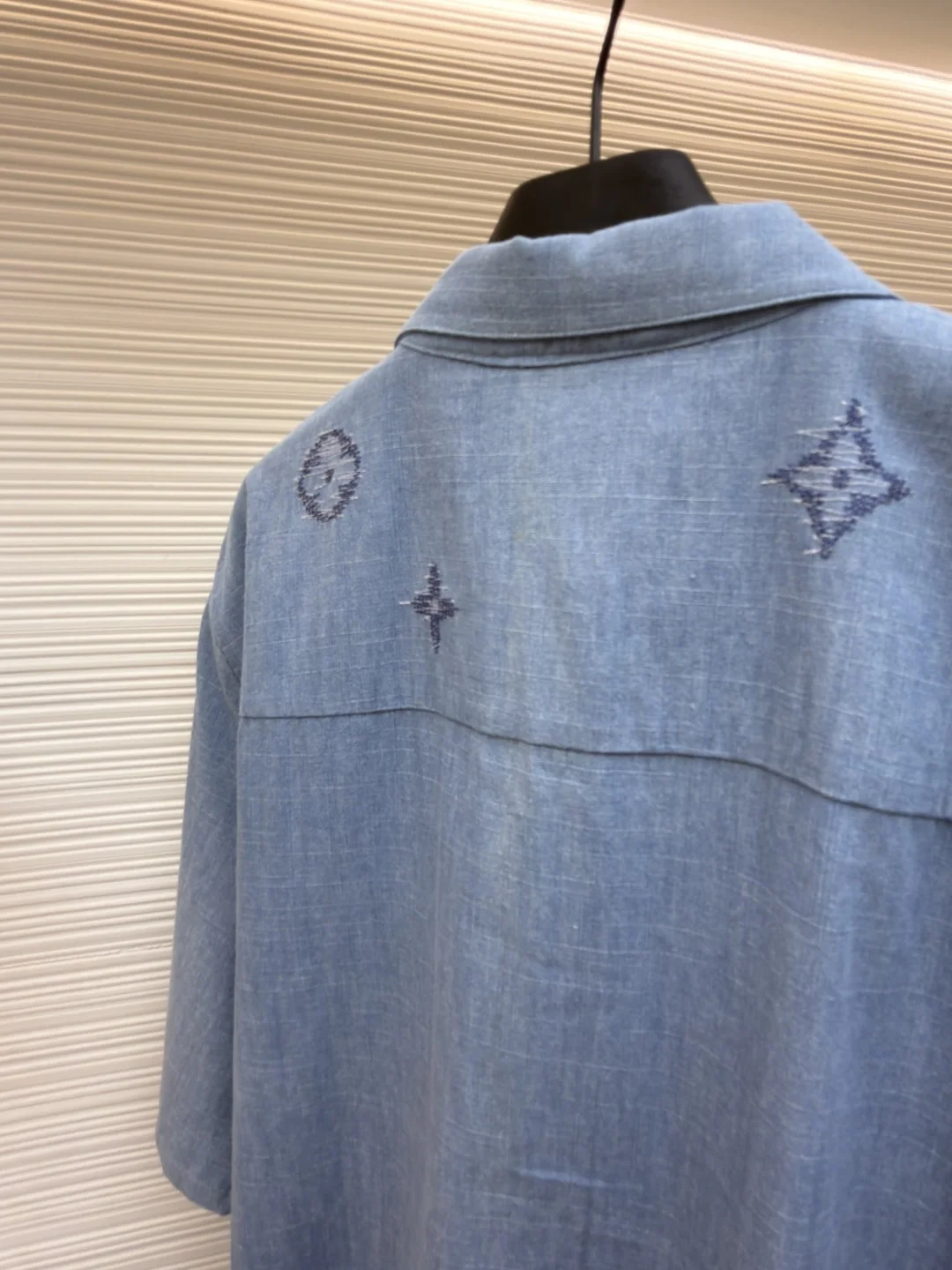 LV Shirts Cotton Denim S-XL B05202608060239 - Image 9