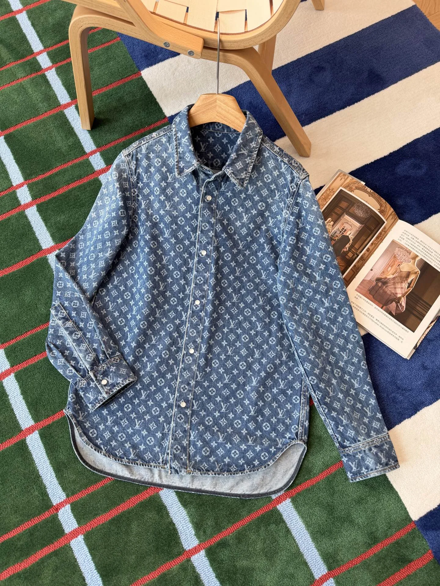 LV Shirts Denim S-M-L D85202608040104