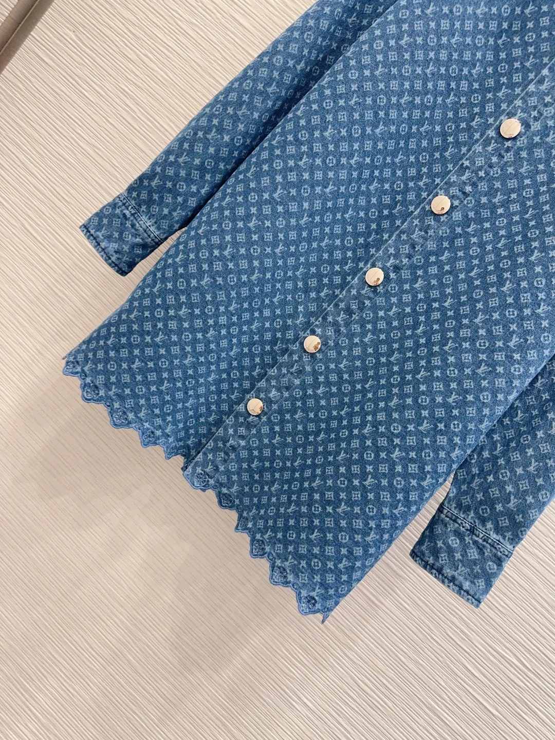 LV Shirts S-L C05202608041974 - Image 5