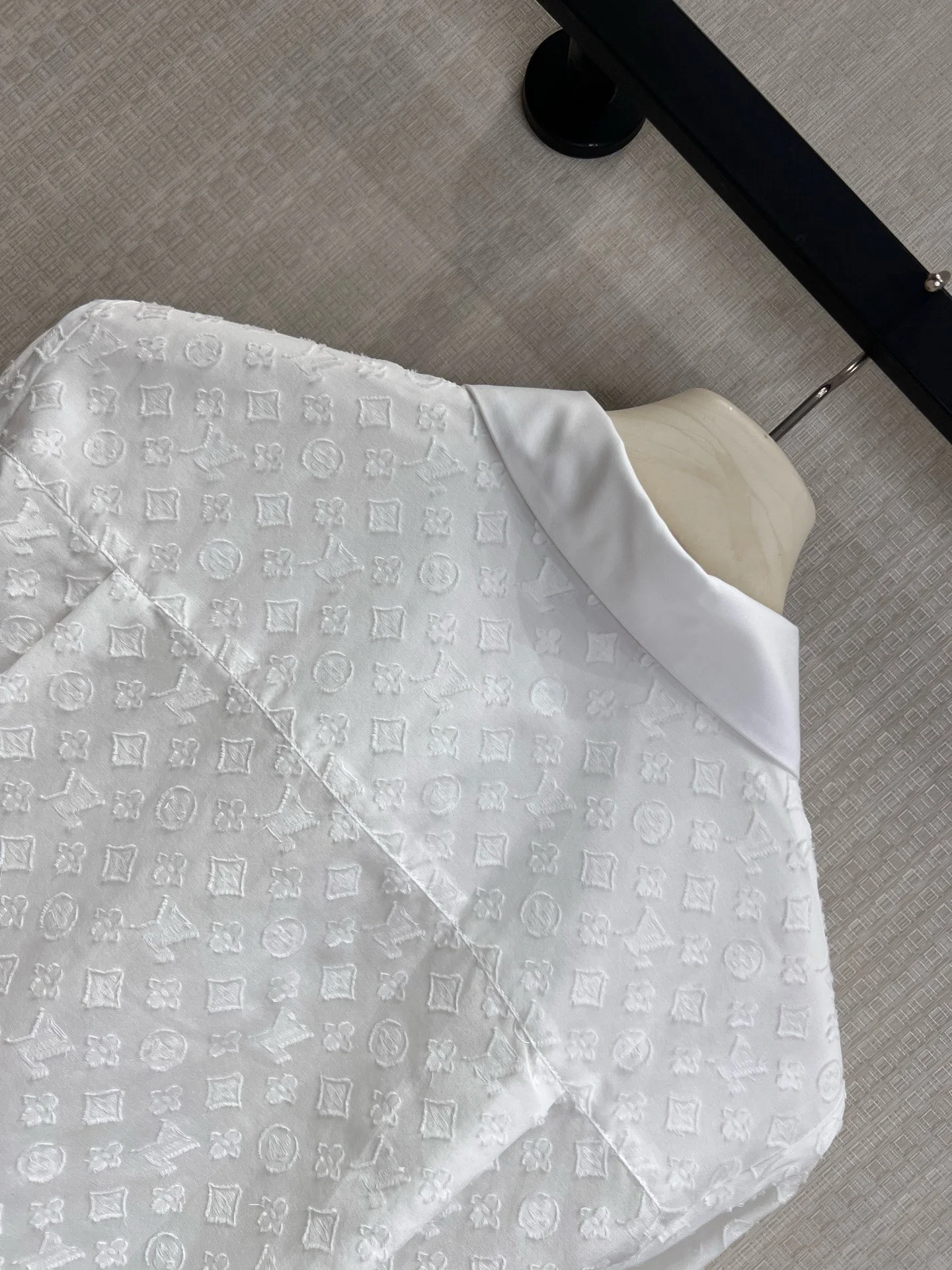 LV Shirts S-L D05202608041601 - Image 4