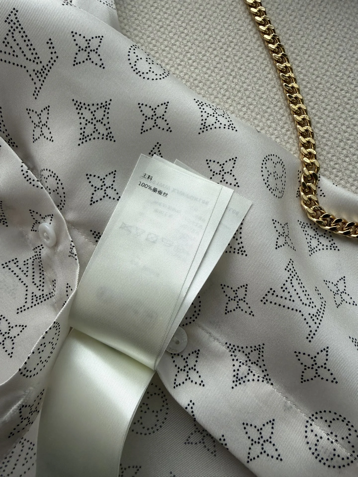 LV Shirts Silk S-M-L D45202608042503 - Image 9