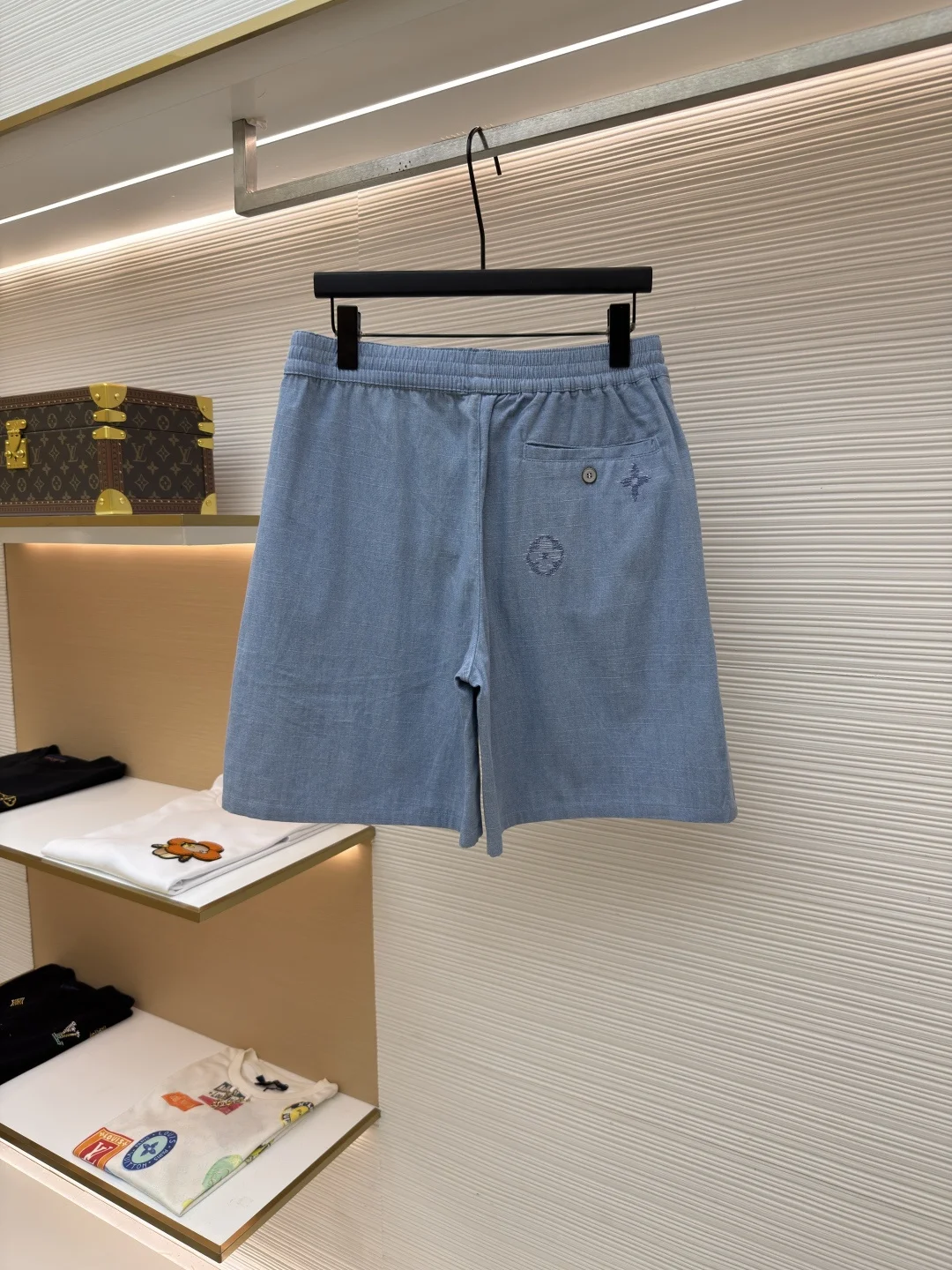 LV Shorts Cotton Denim 30-36 A95202608060240 - Image 2