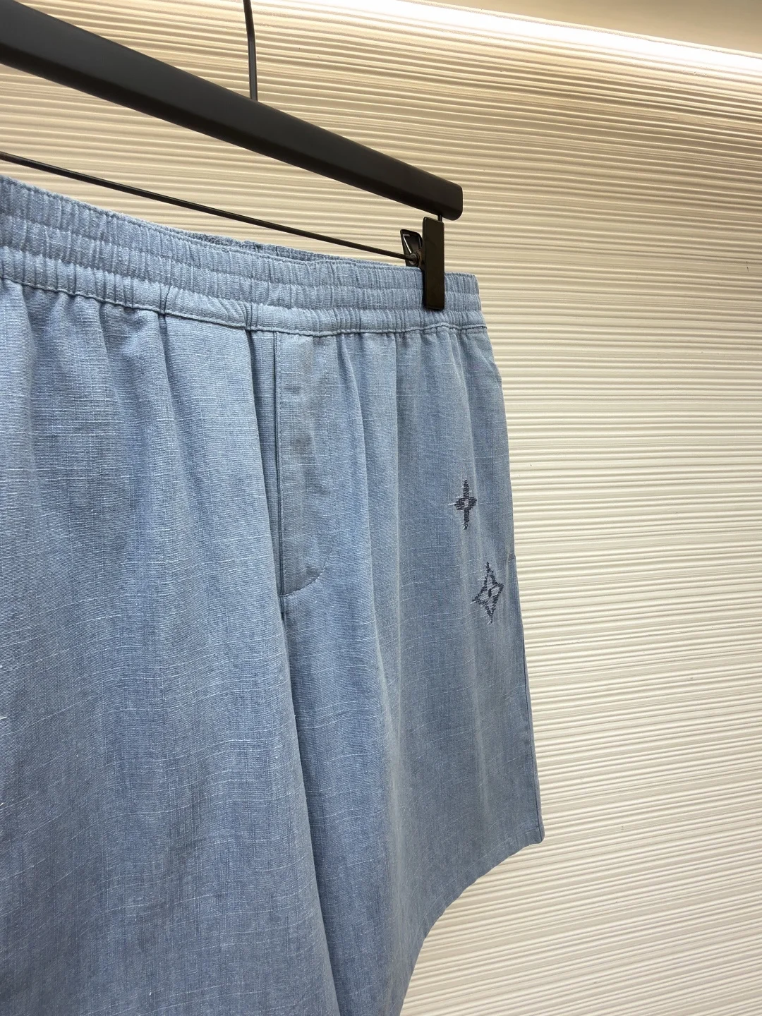 LV Shorts Cotton Denim 30-36 A95202608060240 - Image 8