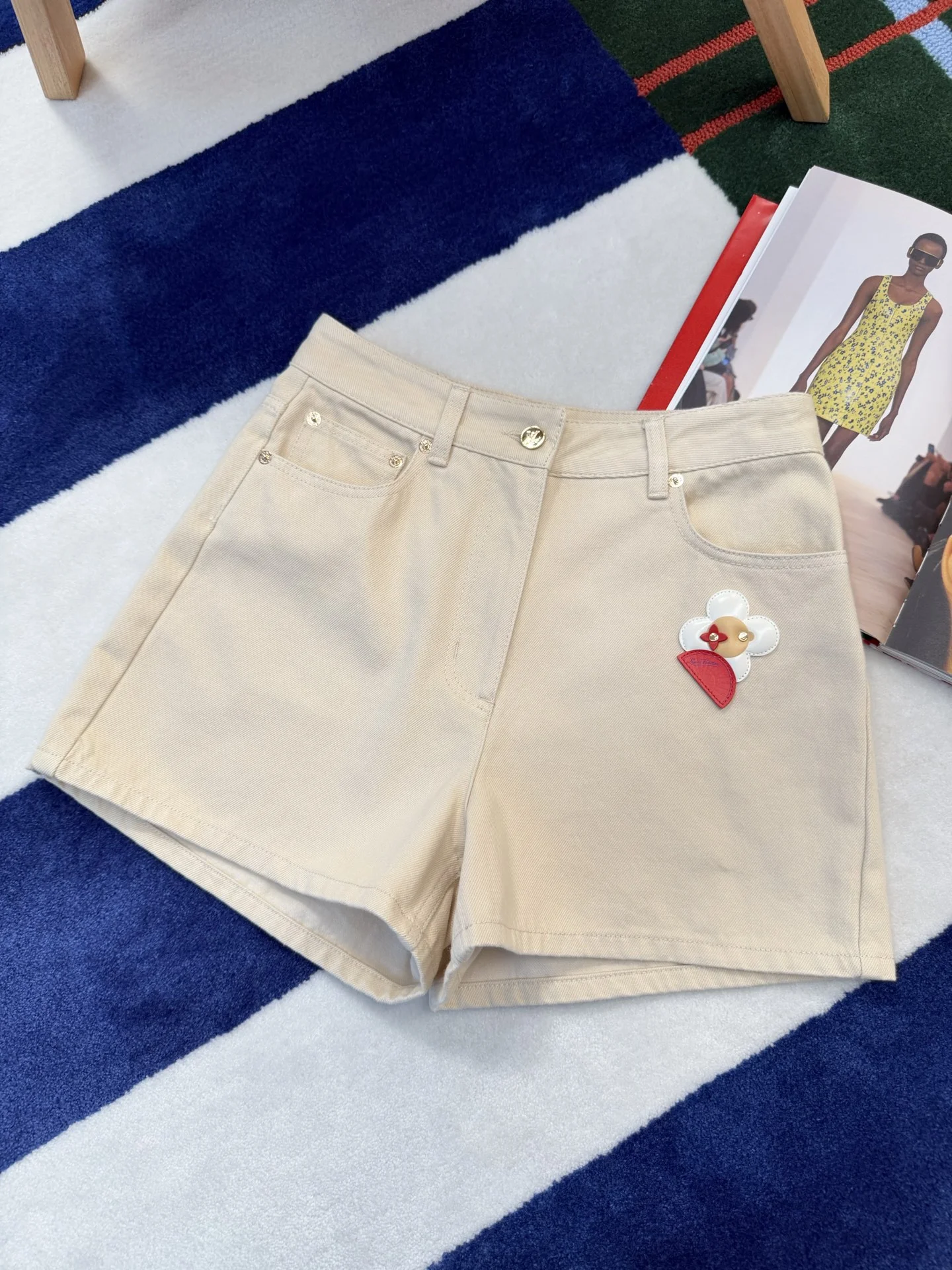 LV Shorts Cotton S-M-L B95202608042306