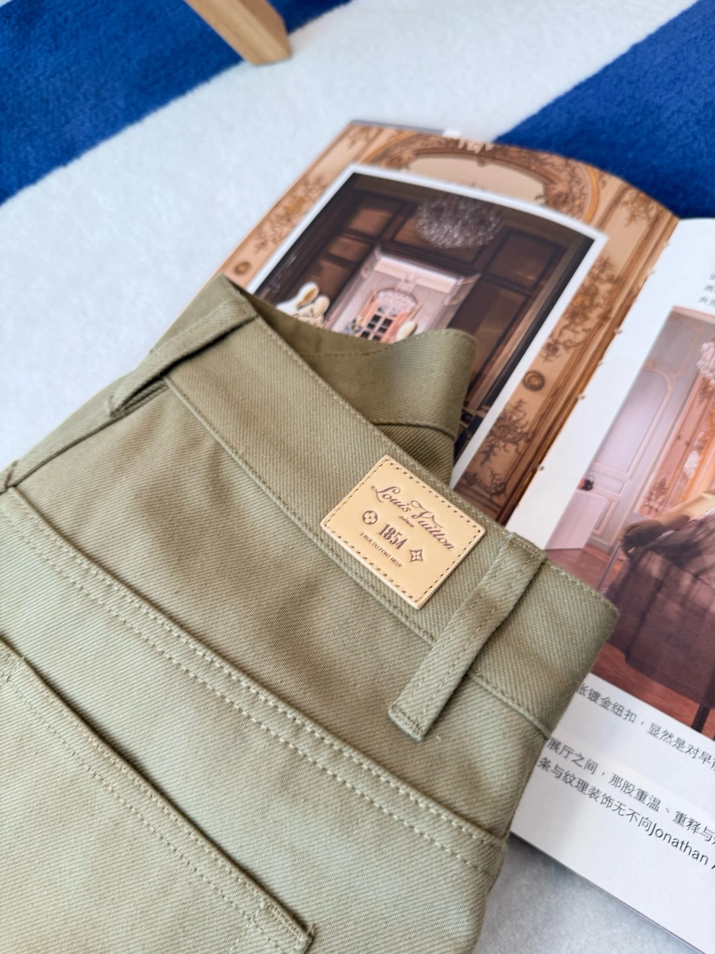 LV Shorts Cotton Twill S-M-L B95202608040106 - Image 9
